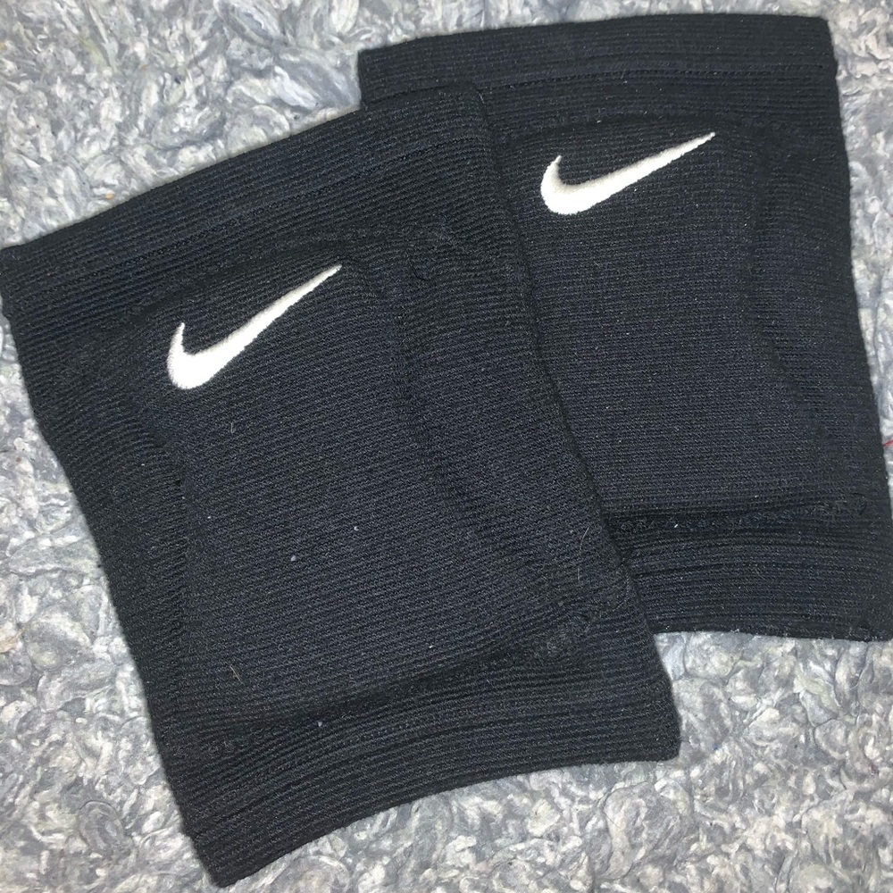 nike kneepads